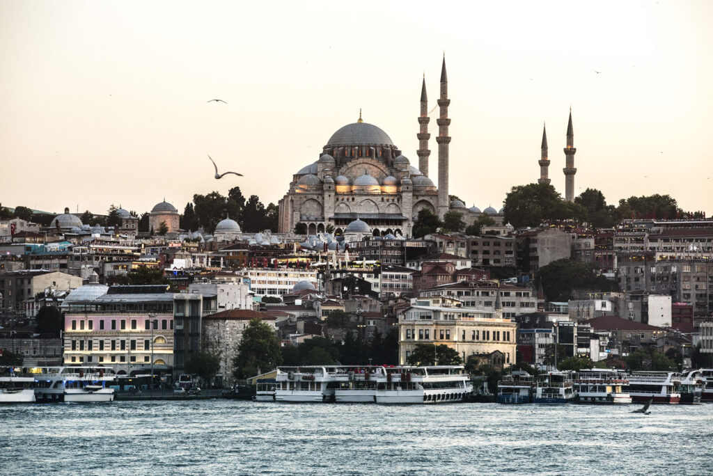 İstanbul’a İlk Kez Gidenler İçin Rehber: Temel İpuçları